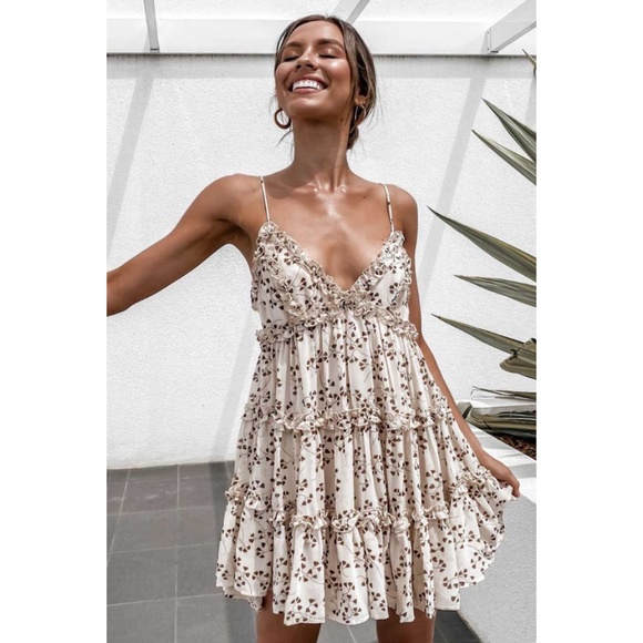 Boho floral print cami v neck ruffle tiered dress - Picture 9 of 16